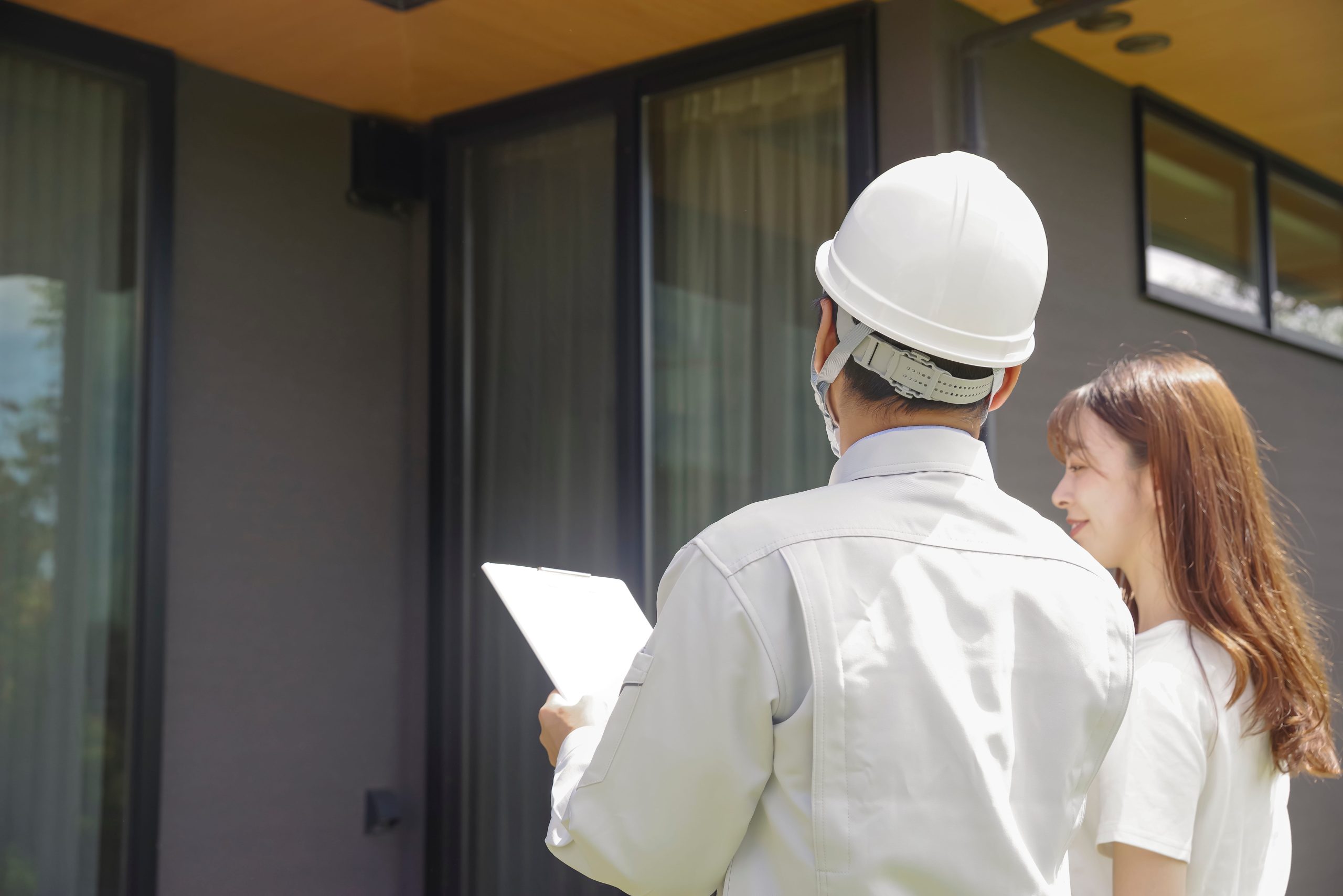 Real estate trainee learning property management skills 